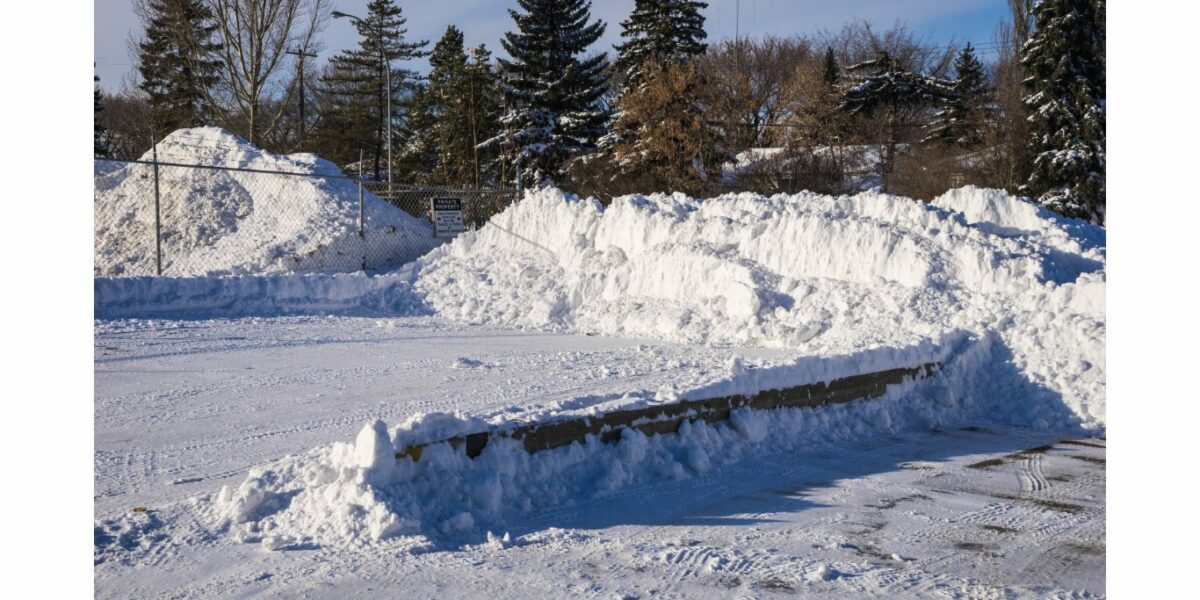 Expect from a Commercial Snow Plow Contract